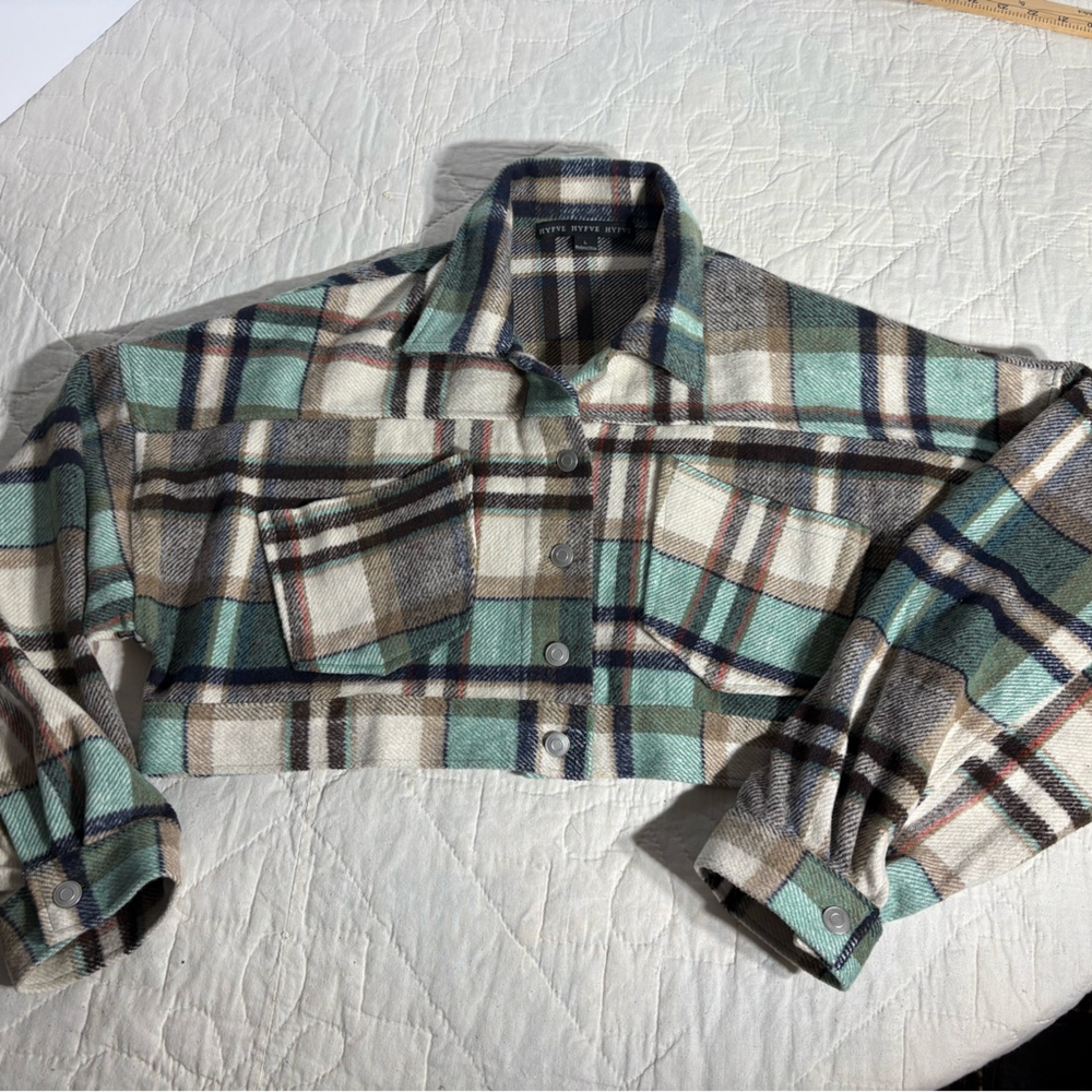 HYFVE Multicolor Plaid Crop Flannel Shaket